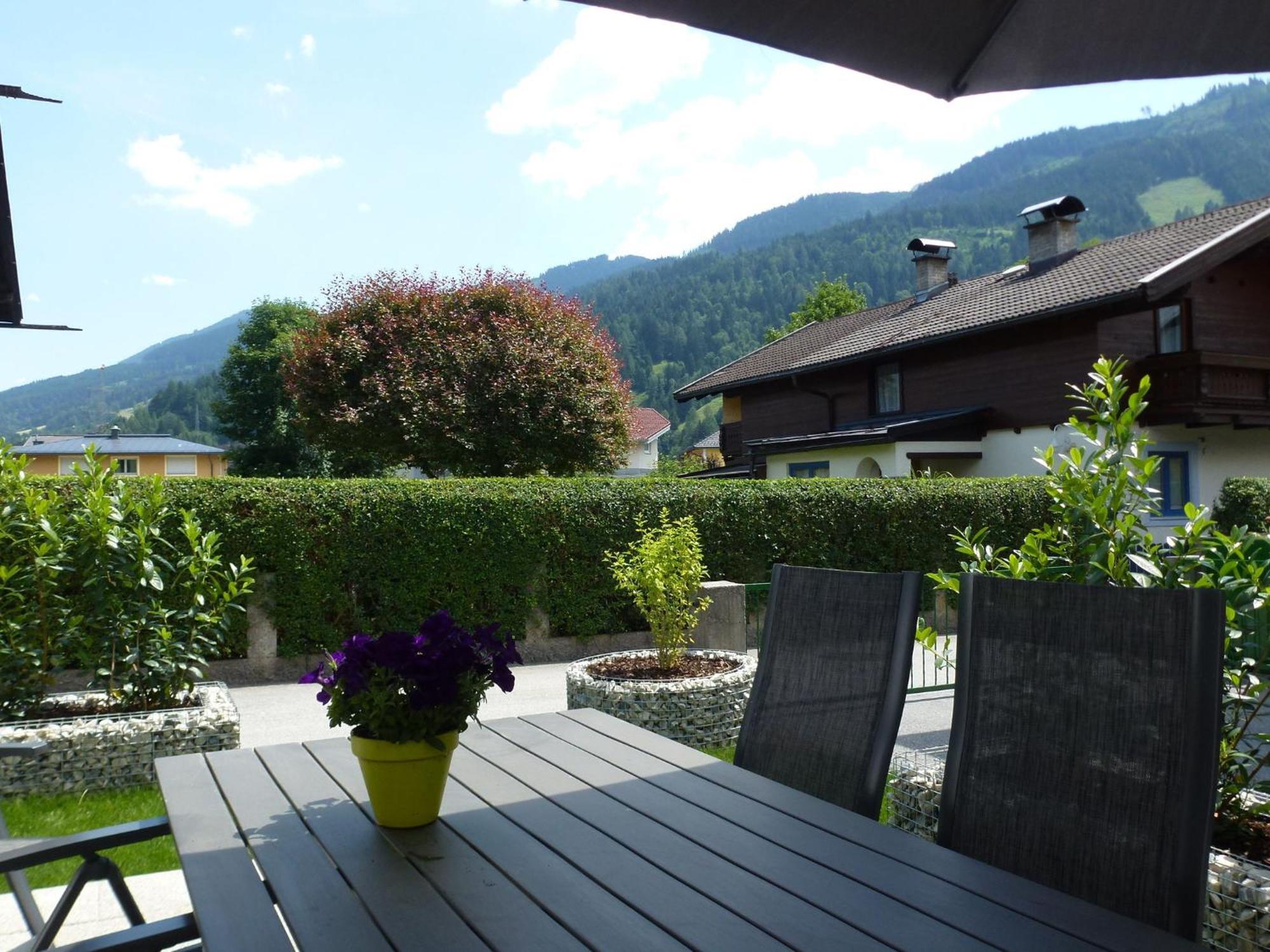Detached Chalet Close To The Ski Area Villa Fusch an der Glocknerstraße Exteriör bild