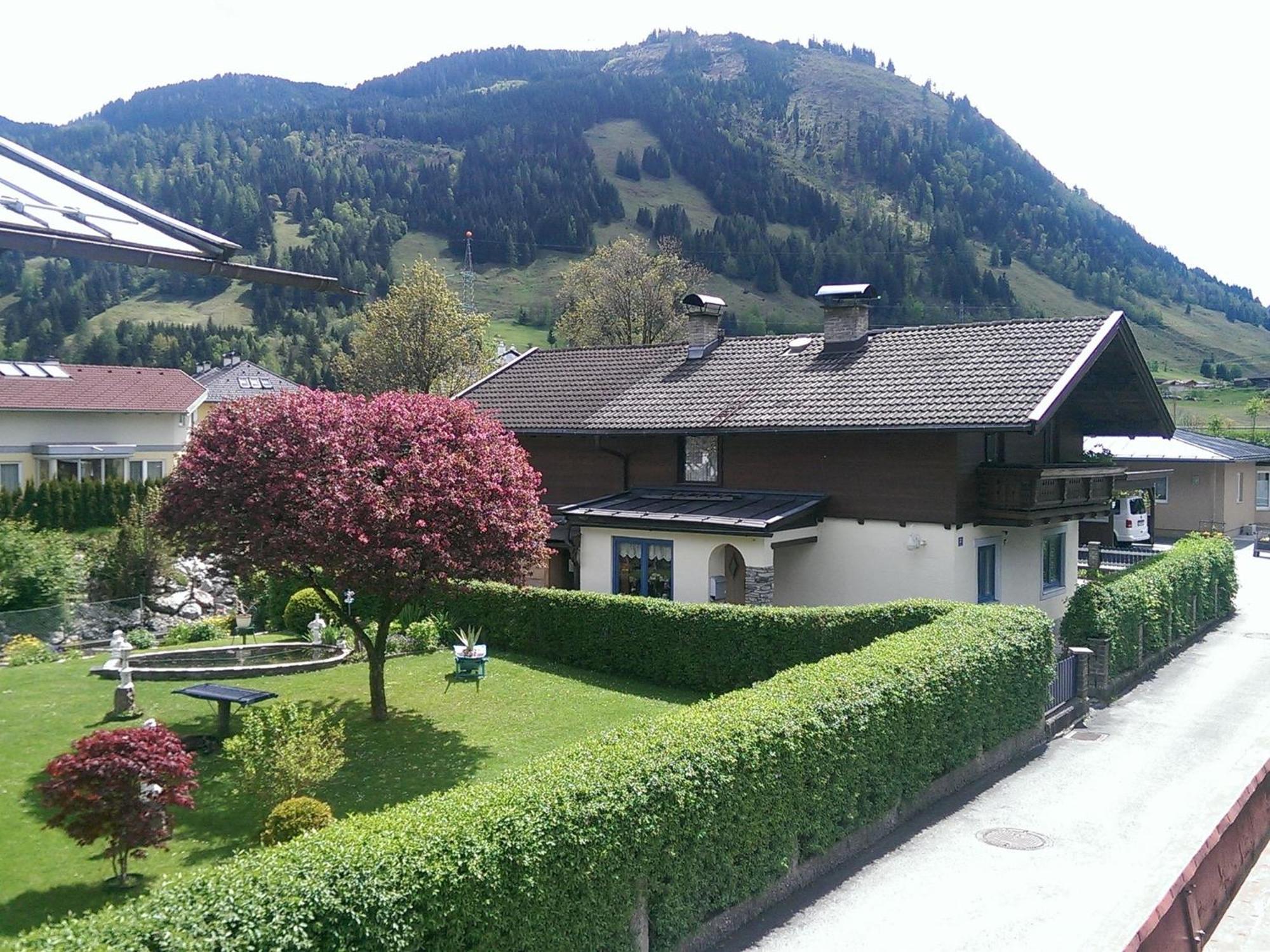 Detached Chalet Close To The Ski Area Villa Fusch an der Glocknerstraße Exteriör bild